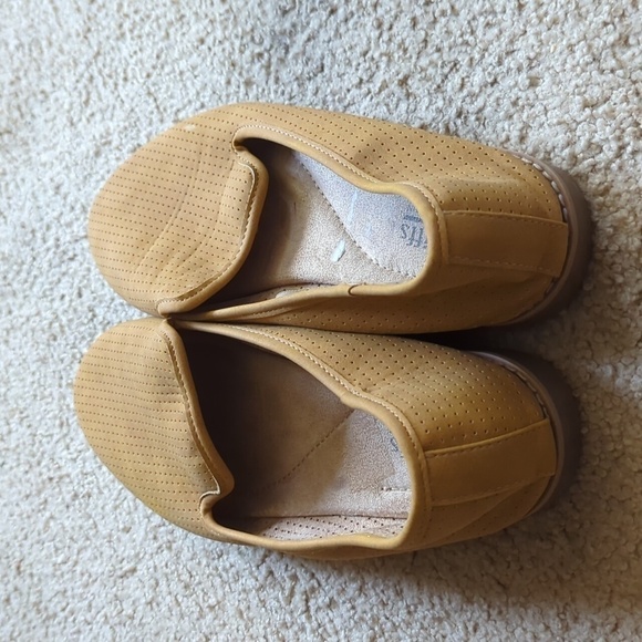 Cliffs by White Mountain Mustard Yellow Slip On Loafers - Picture 4 of 13